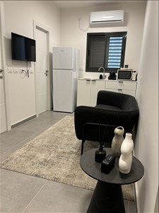 יחידת דיור להשכרה 1.5 חדרים בגבעתיים וייצמן 