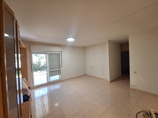 תמונה 3, דירת גן 4 חדרים להשכרה באריאל, מוריה , רובע ה
