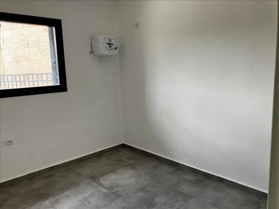 תמונה 4 ,דירת גן 6 חדרים להשכרה בבית שמש, אברהם שפירא, משקפיים