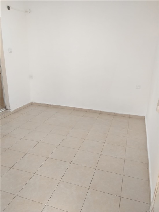 תמונה 3 ,יחידת דיור 2 חדרים להשכרה בכפר סבא , הכובשים, ותיקים