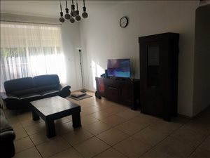 דירה להשכרה 4.5 חדרים בנהריה ןייצמן עיר 