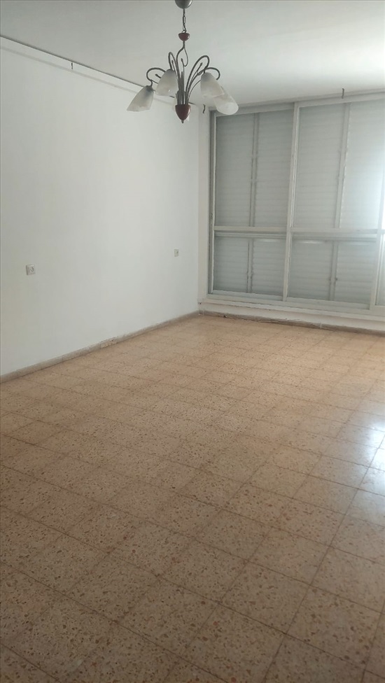 תמונה 2 ,דירה 3 חדרים להשכרה בקרית מוצקין, קדיש לוז, אביבים