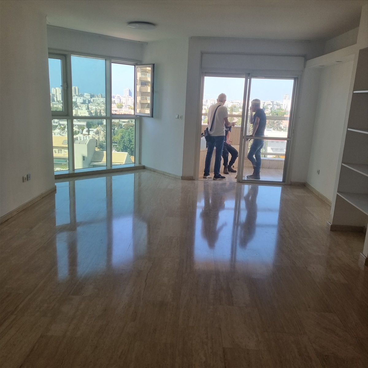 תמונה 1, דירה 5.5 חדרים להשכרה בהרצליה, צמרות, צמרות