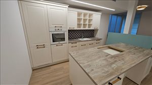 דירה להשכרה 4 חדרים ברמת גן אבא הלל/העם הצר שיכון ותיקים 