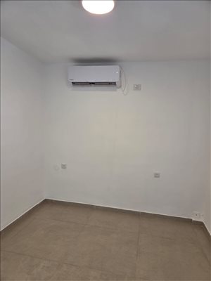דירה להשכרה 4 חדרים בחיפה יהודה בורלא 25 