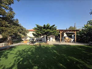 בית פרטי להשכרה 4 חדרים בפתח תקווה מרדכי ביטרמן 