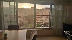 יחידת דיור להשכרה 4 חדרים בירושלים שמואל פינלס  