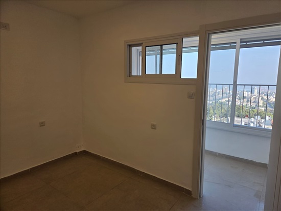 תמונה 3 ,דירה 4 חדרים להשכרה בחיפה, יהודה בורלא 25, רמות רמז