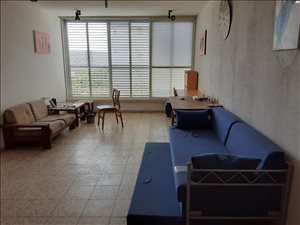 דירה להשכרה 4 חדרים בנתניה שדרות גולדה מאיר פולג 