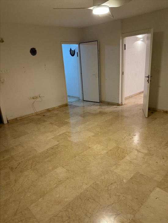 תמונה 3 ,יחידת דיור 4 חדרים להשכרה בקרית אונו, הזמיר, רייספלד