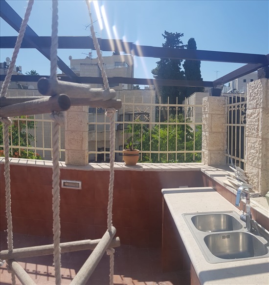 תמונה 5 ,טריפלקס 7 חדרים להשכרה בירושלים, נקדימון, קטמון הישנה