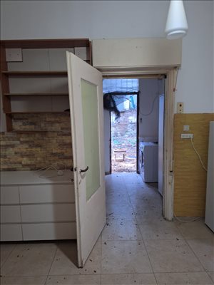 דירת גן להשכרה 1.5 חדרים בחיפה ארלוזורוב 77 הדר עליון 