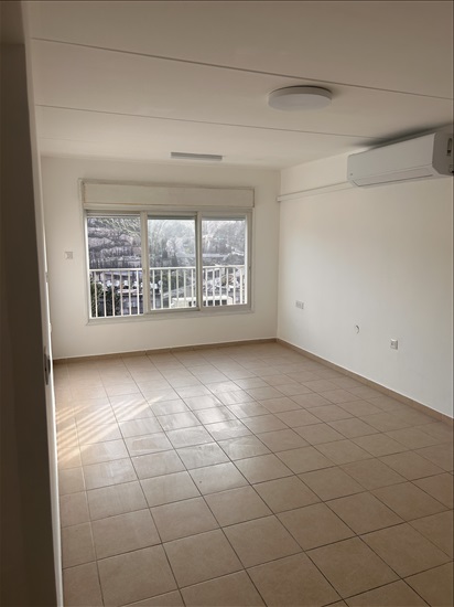 תמונה 1 ,דירה 3.5 חדרים להשכרה בХайфа, Клебанов, Неве шаанан