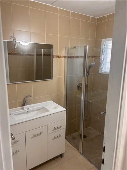 תמונה 10 ,דירה 3.5 חדרים להשכרה בХайфа, Клебанов, Неве шаанан