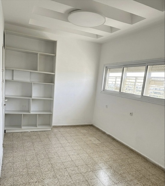 תמונה 1 ,יחידת דיור 1 חדרים להשכרה בפתח תקווה, היבנר, כפר גנים א