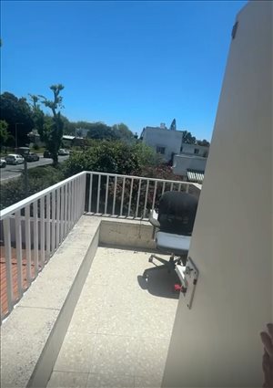 דירת גג להשכרה 3 חדרים בתל אביב יפו מרדכי אנילביץ' 