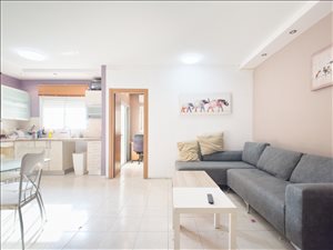 דירה להשכרה 4.5 חדרים באריאל שער הגיא מרכז 