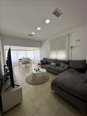 דירה להשכרה 2.5 חדרים בפתח תקווה משה הס 