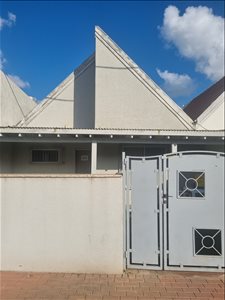 דירה, 3 חדרים, אלי ביטון, מושב אומן  