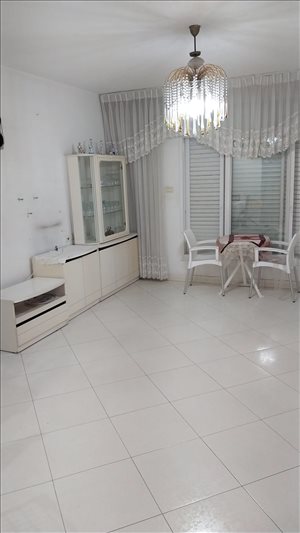 דירה להשכרה 3.5 חדרים בחיפה דרך יד לבנים 