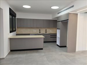 בית פרטי להשכרה 5 חדרים באריאל יהלום אבני חן 
