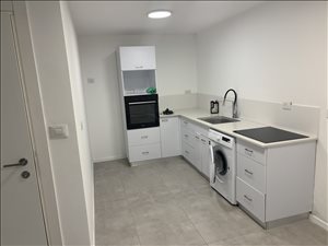 יחידת דיור להשכרה 2 חדרים בהוד השרון ההסתדרות   