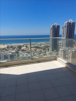 דירה להשכרה 4 חדרים באשדוד רוגוזין 27 רובע ד' 