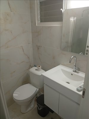 דירה להשכרה 1 חדרים בנתניה מיכאל הלפרין 