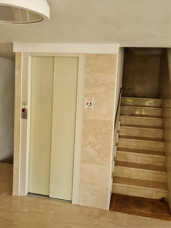 תמונה 3 ,דירה 4 חדרים להשכרה בהרצליה, אבן שפרוט, 