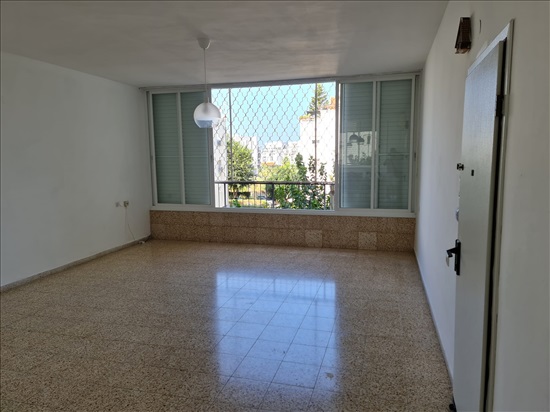 תמונה 4 ,דירה 4 חדרים להשכרה בהרצליה, אבן שפרוט, 