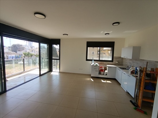 תמונה 2 ,דירה 3 חדרים להשכרה ברמת גן, תרצה, 