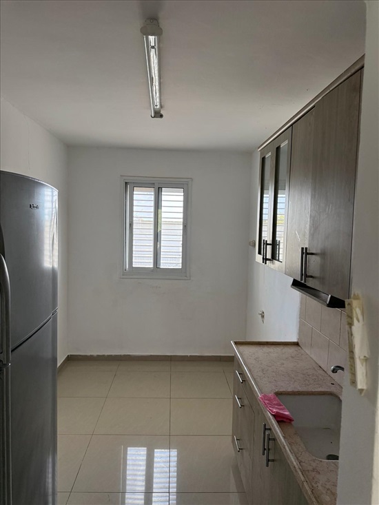 תמונה 2 ,דירה 4.5 חדרים להשכרה בשלומי, ששת הימים, 