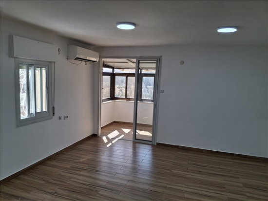 תמונה 1 ,דירה 3 חדרים להשכרה בירושלים, ש"י, רמות ב'