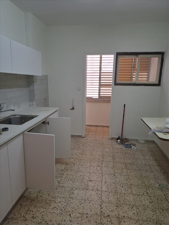 תמונה 1 ,דירה 4 חדרים להשכרה ברעננה, אליעזר יפה 27 , 