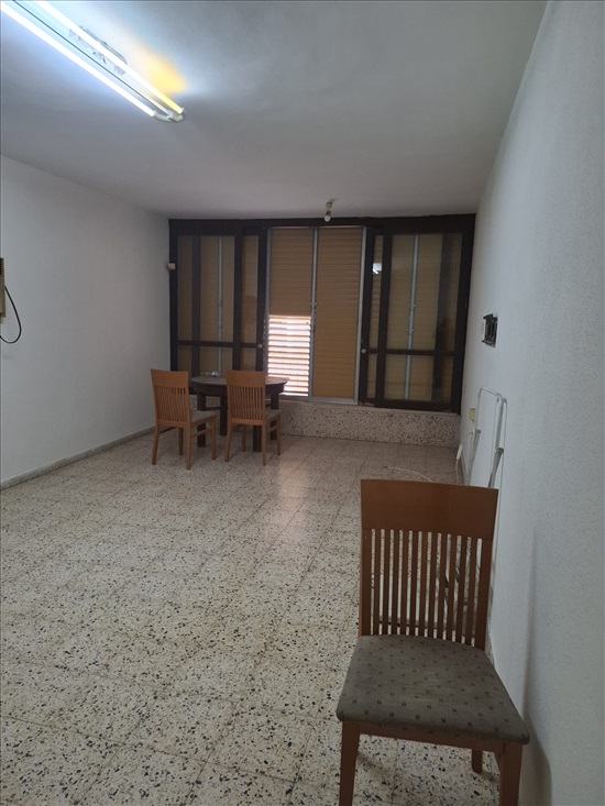 תמונה 2 ,דירה 4 חדרים להשכרה ברעננה, אליעזר יפה 27 , 