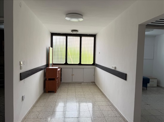 תמונה 2 ,דירה 4 חדרים להשכרה בבת ים, אלי כהן, רמת הנשיא