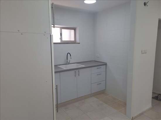 תמונה 2 ,דירה 3.5 חדרים להשכרה בחולון, ברזוויל, גרין