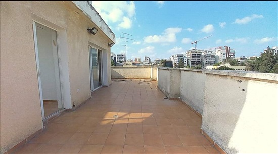 תמונה 4 ,דירת גג 5 חדרים להשכרה ברמת גן, משה דיין, הבילויים