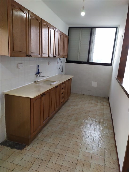 תמונה 2 ,דירה 2.5 חדרים להשכרה בחולון, יבנה, 