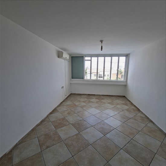 תמונה 8 ,דירה 4 חדרים להשכרה באור יהודה, שדרות מרדכי בן פורת, גניש