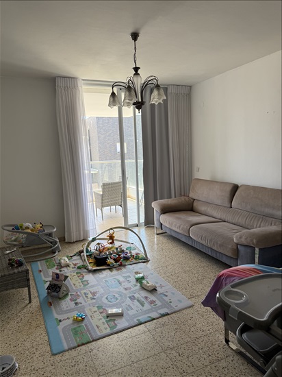 תמונה 1 ,דירה 4 חדרים להשכרה בראשון לציון, אברבנאל, רמב``ם