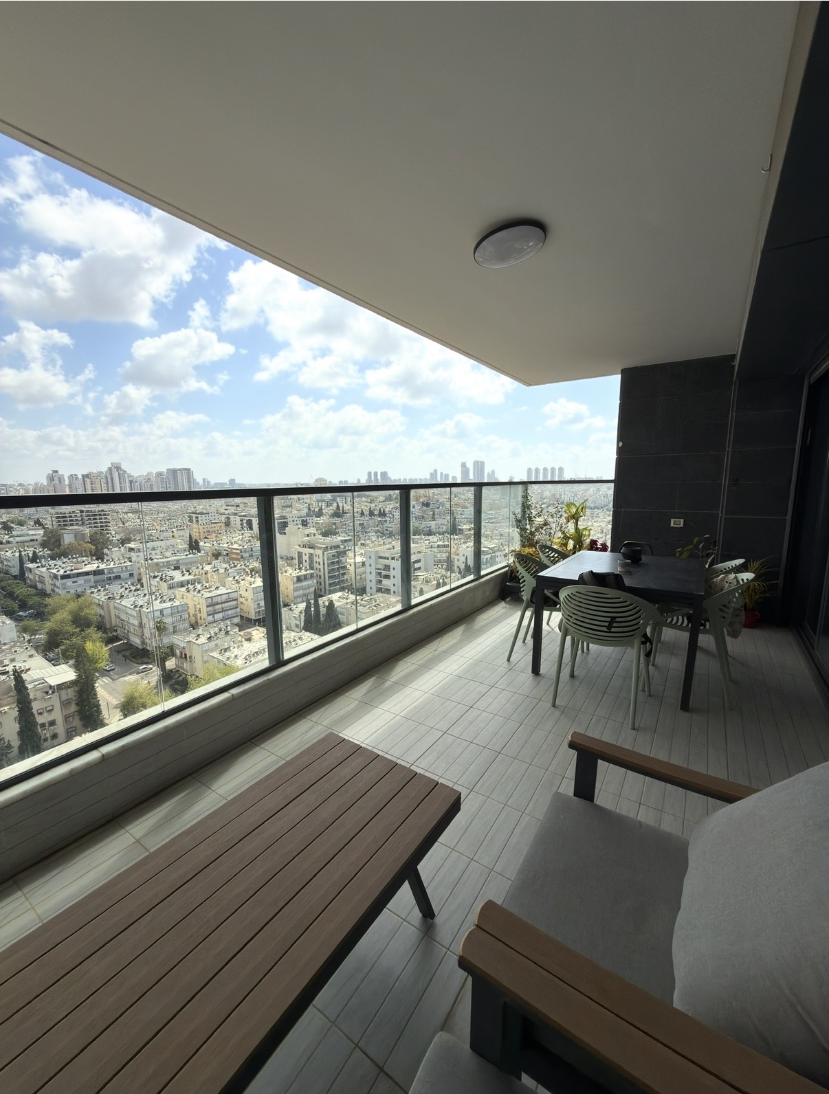תמונה 4, דירה 4 חדרים להשכרה בחולון, אליהו קראוזה, אגרובנק