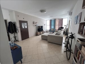 דירה להשכרה 3 חדרים ברמת גן צוריאל 