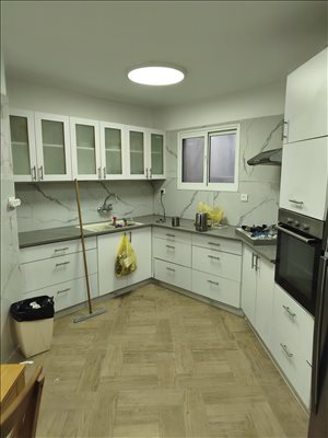 דירה להשכרה 6 חדרים בבית שמש התפוח 