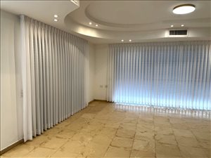 פנטהאוז להשכרה 5 חדרים בראשון לציון החלמונית 