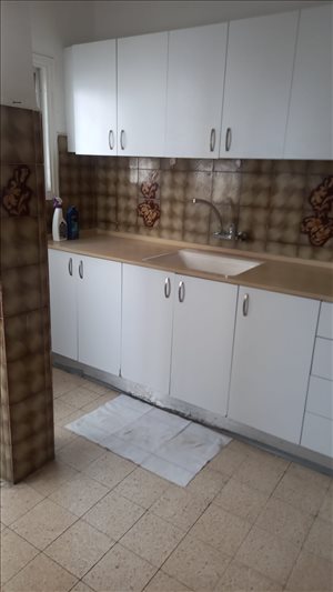 דירה להשכרה 3 חדרים בראשון לציון זבוטינסקי 