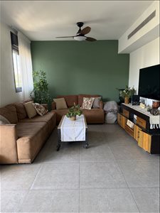 דירה להשכרה 4 חדרים ברעננה וייצמן קרית שז``ר 