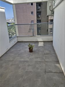 דירה להשכרה 3 חדרים בחולון מפרץ שלמה  