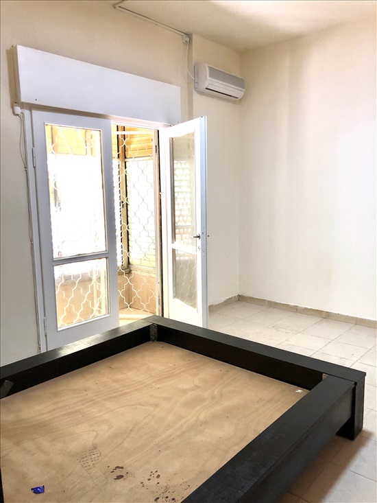 תמונה 3 ,דירה 2 חדרים להשכרה ברמת גן, קריניצי, 