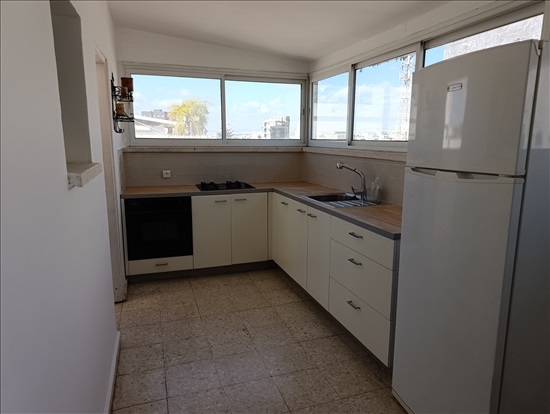 תמונה 10 ,יחידת דיור 1.5 חדרים להשכרה בפתח תקווה , גד מכנס, המרכז השקט